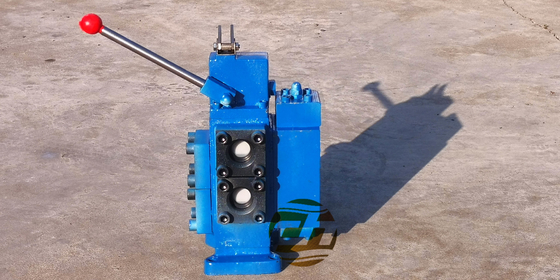 Marine Manual Proportional Flow Directional Compound Valve Model 35SFRE-MO32-H3