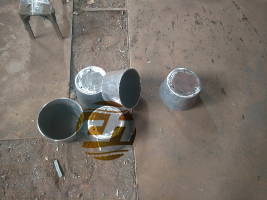 Fireproof and breathable head for marine oil reservoirs